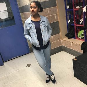 Meet your Posher, Amani